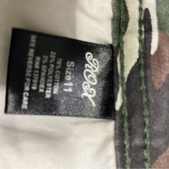 Rox  denim camouflage  pants size 11 - Picture 3 of 6
